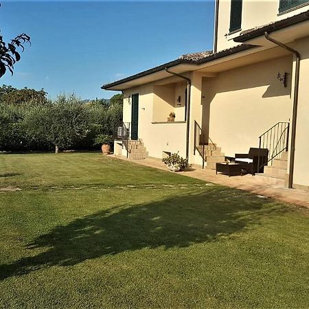 Elisa House Bed & Breakfast Foligno Bagian luar foto