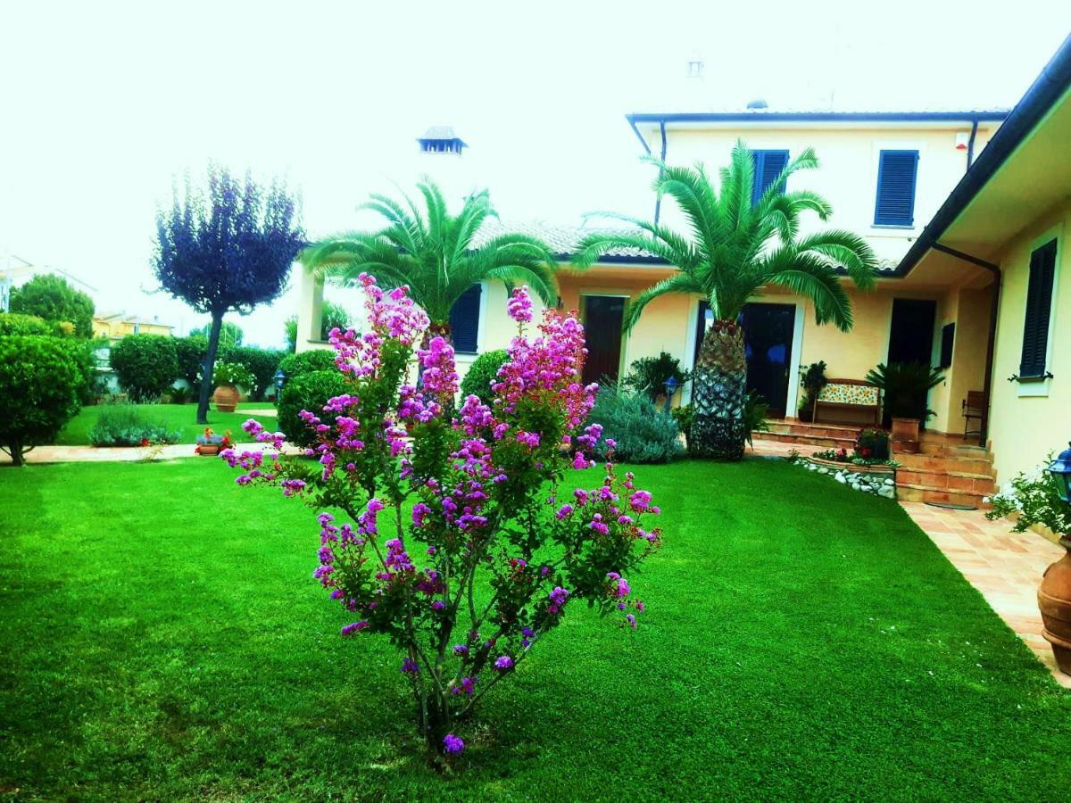 Elisa House Bed & Breakfast Foligno Bagian luar foto